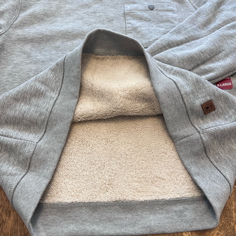 Coleman fleece lined gray men’s pullover